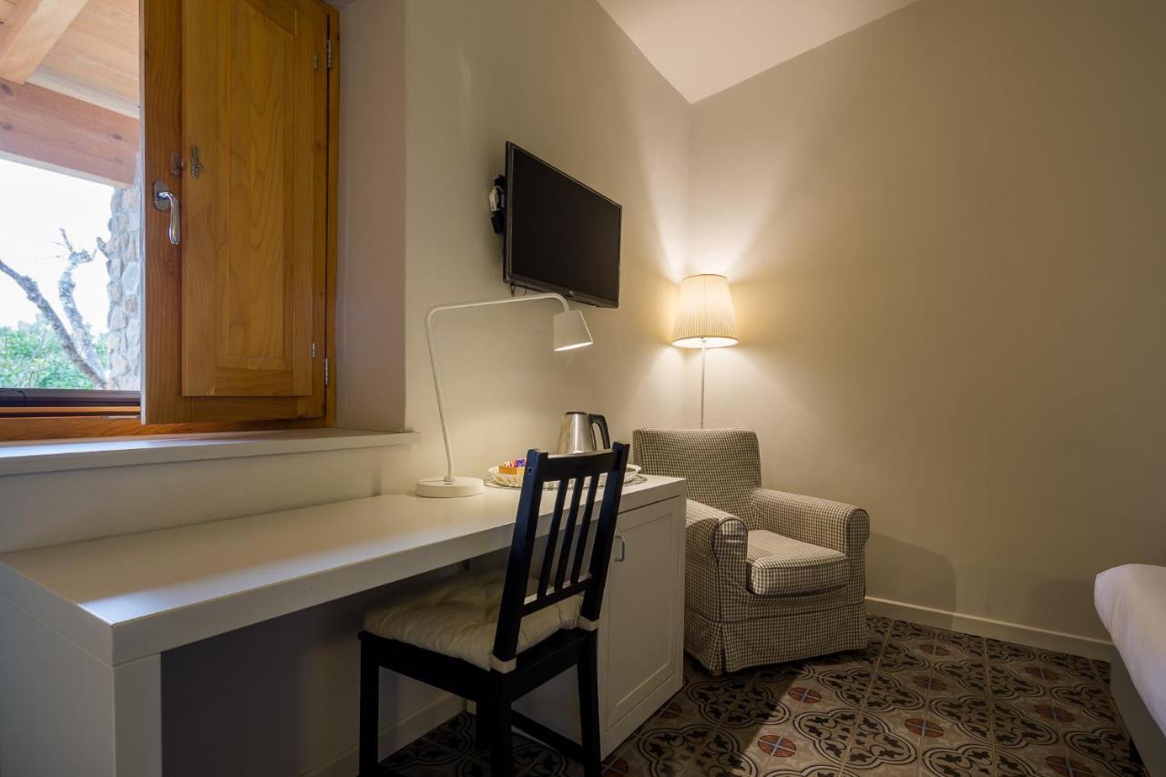 Masseria Agriturismo Torre Di Albidona เตรบิซาคเซ ภายนอก รูปภาพ