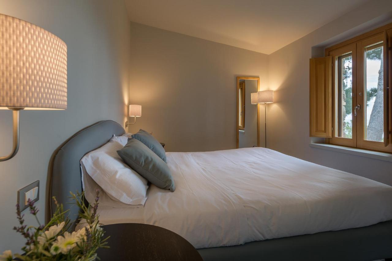 Masseria Agriturismo Torre Di Albidona เตรบิซาคเซ ภายนอก รูปภาพ